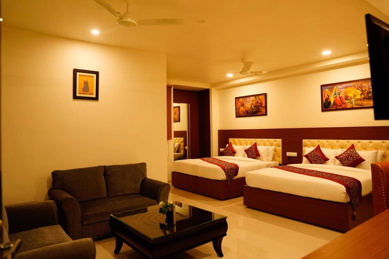 The Amer Valley Hotel Jaipur Buitenkant foto