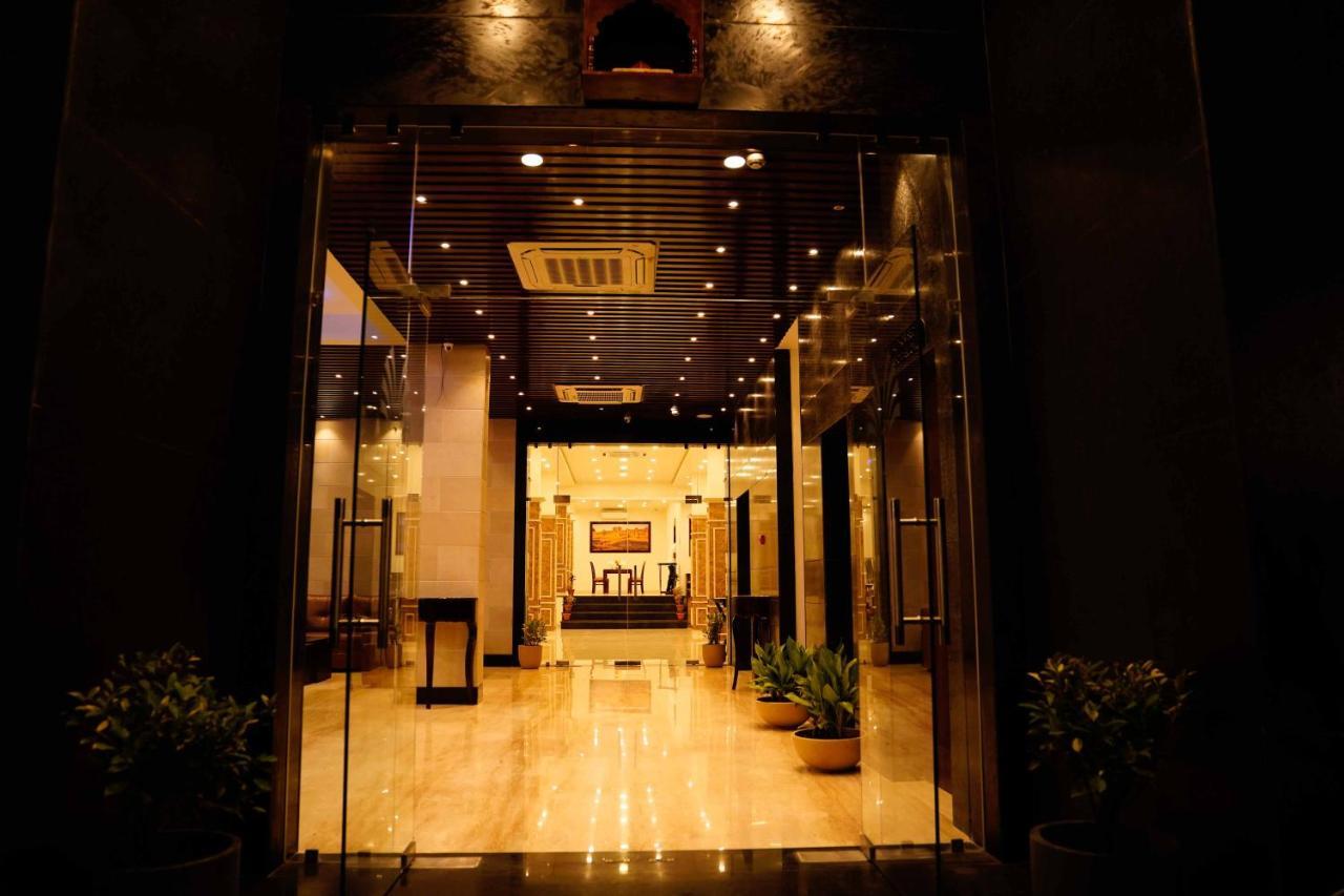 The Amer Valley Hotel Jaipur Buitenkant foto