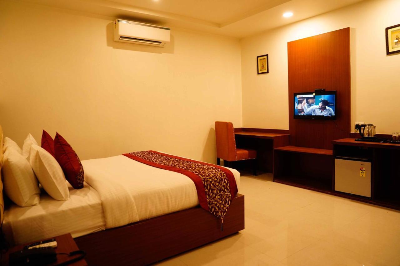 The Amer Valley Hotel Jaipur Buitenkant foto